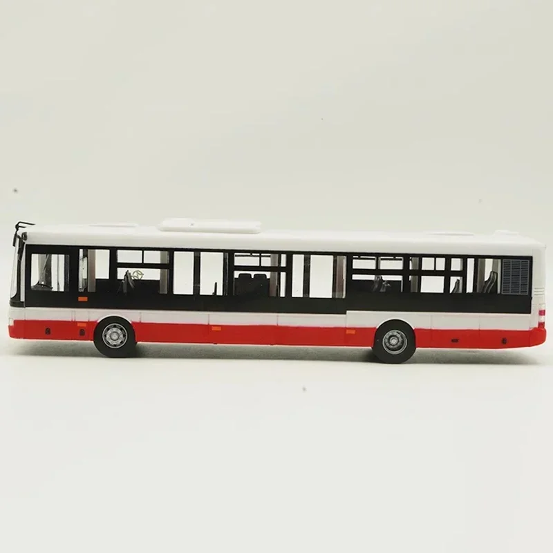 Paint Flaws1:43 Autobus SOR-NB - Party Games Bus 리뷰 및 가격
