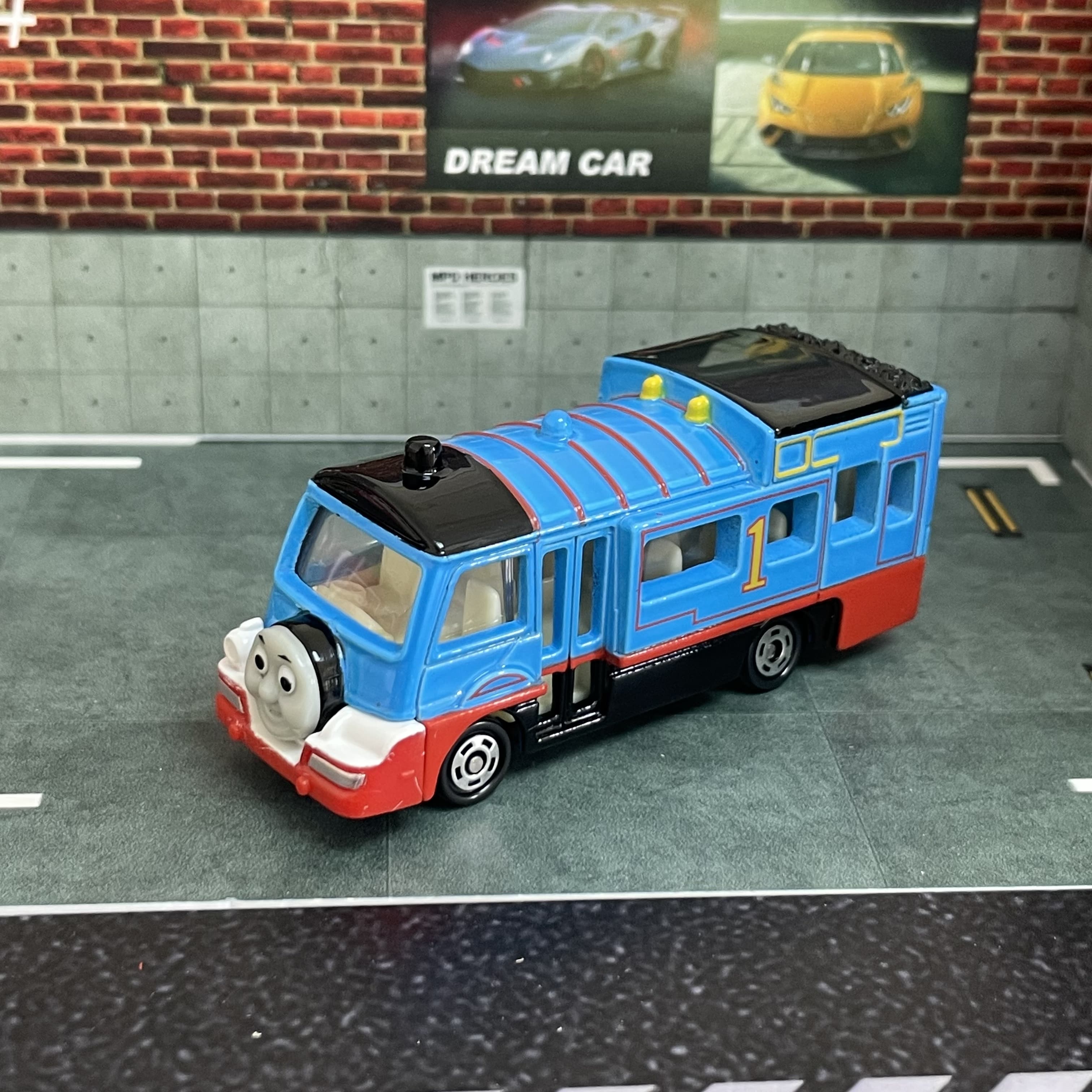 Takara Tomy Dream Tomica No.15 - Party Games Bus 리뷰 및 가격